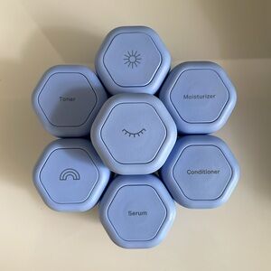 Cadence travel kit (8 items)